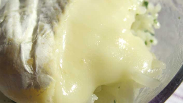 Un tomino con sorpresa: conteneva un bullone ed &egrave; scattata una denuncia ai Nas.