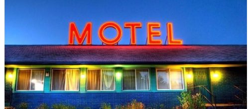 Casal vai a motel e marido abandona mulher com ''Ricard&atilde;o''