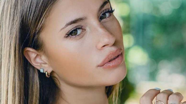 Chiara Nasti denuncia Striscia la Notizia: ecco cosa &egrave; successo
