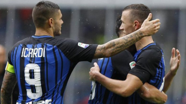 Icardi-Perisic stendono la Spal, l'Inter vola in testa - La Stampa - lastampa.it