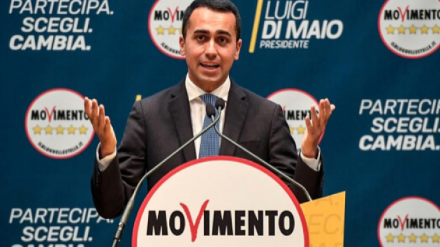 Luigi Di Maio: il Sud inonda i CAF per il reddito di cittadinanza