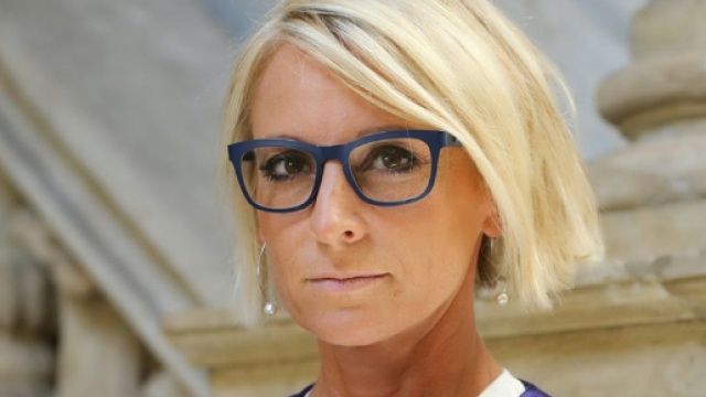 SARA COSULICH: NON LASCIO. ANZI MI RICANDIDO - MAM-E - mam-e.it