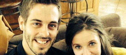 Derick Dillard and Jill Duggar [Image via Jill Dillard/Twitter]