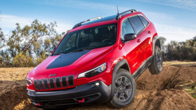 2019 Jeep Cherokee (foto - slashgear.com)