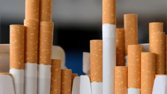 Aumenta il prezzo delle sigarette : ecco quali marche subiranno l'aumento tra 5 e 20 centesimi