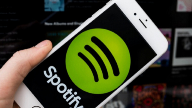 Spotify perde miliardi di dollari ed entra in borsa