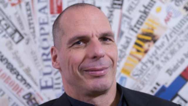 Yanis Varoufakis critica duramente M5S e Lega, ma promuove il reddito di cittadinanza