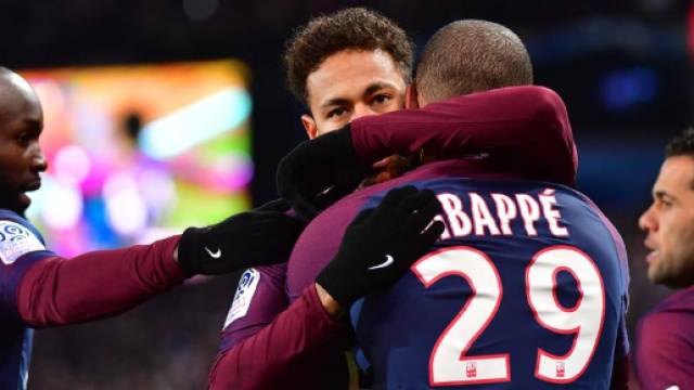 Foot PSG - PSG : Mbapp&eacute; pr&eacute;sident du fan club de Neymar ! - Foot 01 - foot01.com