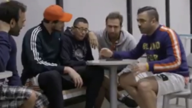 Pio e Amedeo con un ragazzo autistico