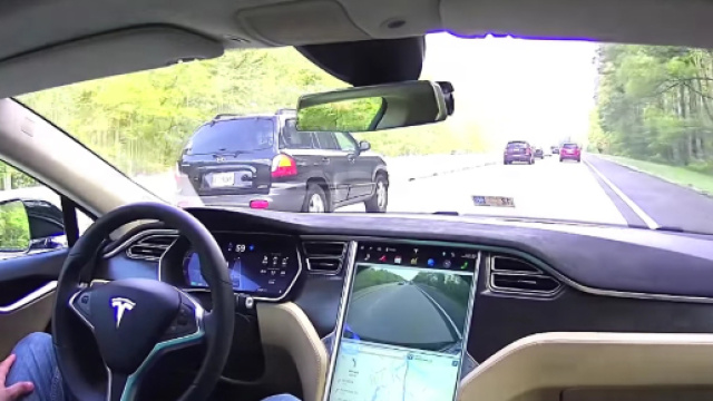 Sperimentazione guida autonoma: Torino la prima citt&agrave; scelta