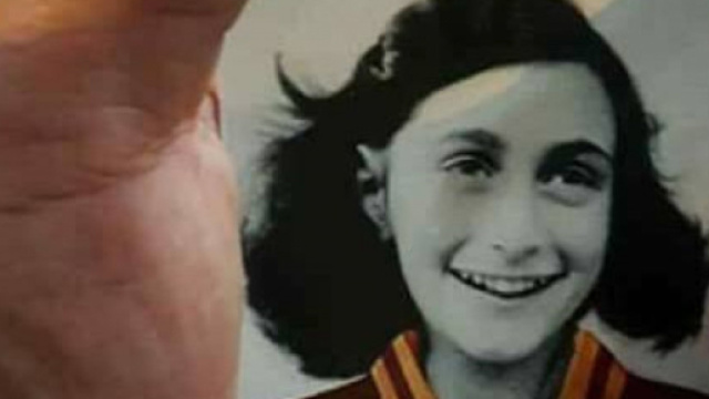 Anna Frank, i tifosi della Lazio e la vergogna degli adesivi ... - formiche.net