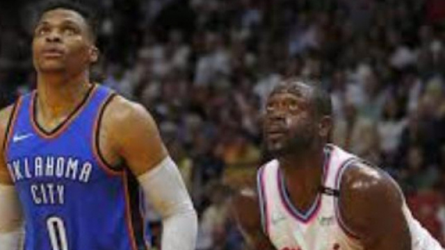 Deux l&eacute;gendes de la NBA c&ocirc;te &agrave; c&ocirc;te