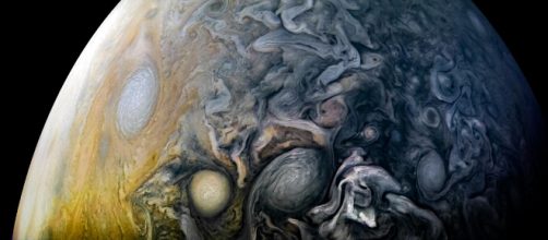 NASA shows off JunoCams latest stunning images: (Image via JPL-Caltech/SwRI/MSSS/Kevin M. Gill &copy; cc by/NASA)