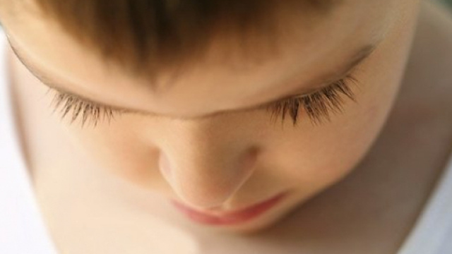 Sta male a scuola e sporca il bagno bidella costringe il fratello ... - ilgazzettino.it