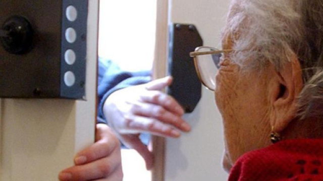 Cicciano, truffa ad anziana: arrestata falsa volontaria di una onlus