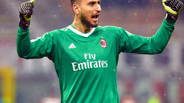 Donnarumma esulta per la parata decisiva