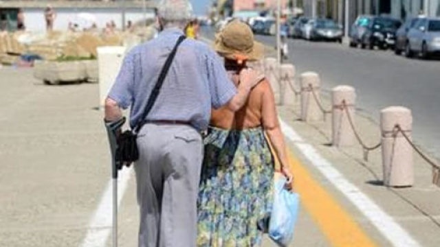 Pensioni, 400mila italiani fuggono all'estero
