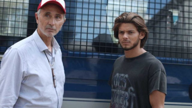 Roland (Thierry Lhermitte) et JB (Rayane Bensetti)