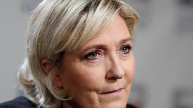 SNCF. Marine Le Pen veut la gratuit&eacute; des trains plut&ocirc;t que la ... - ouest-france.fr