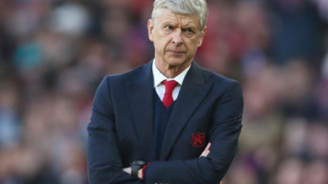 Ars&egrave;ne Wenger sur le banc du Paris Saint-Germain ?