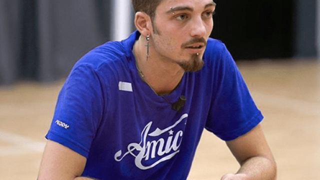 Daniele Rommelli eliminato assieme a Sephora Ferrillo nel secondo serale di Amici 17