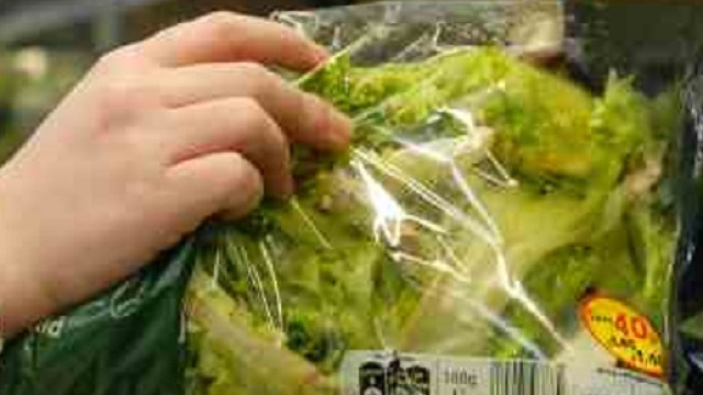 Scoperta sconcertante dentro l'insalata