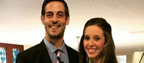 Jill Duggar cheered Derick Dillard on when he ran a marathon (Image via Derick Dillard/Instagram)