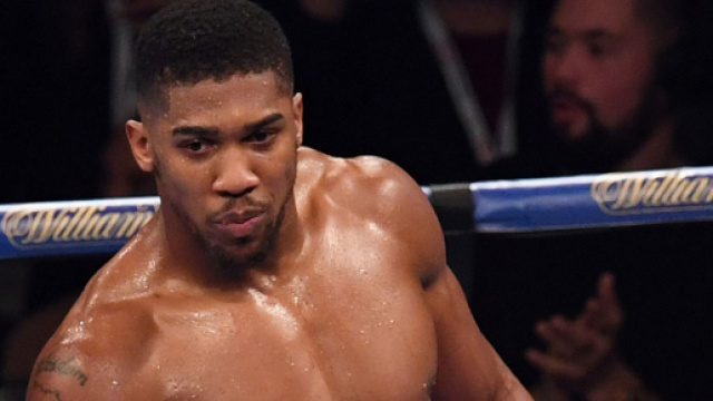 Anthony Joshua, campione mondiale dei pesi massimi versione Super WBA, IBF, IBO e WBO
