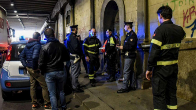 Milano, misterioso ritrovamento di uno scheletro | tgcom24.mediaset.it