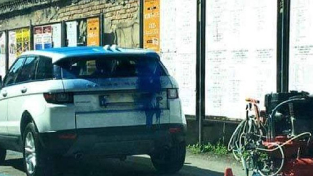 Crema, lascia auto in divieto di sosta e la ritrova blu: ecco cosa &egrave; successo