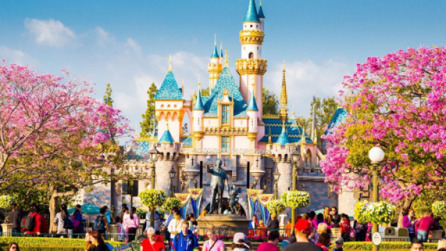 Disneyland: il parco tematico aprir&agrave; in Sicilia?