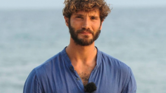 Gossip: Stefano De Martino 'massacrato' da Striscia la Notizia.