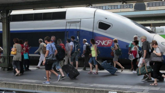 La gr&egrave;ve &agrave; la SNCF se poursuit ce mercredi
