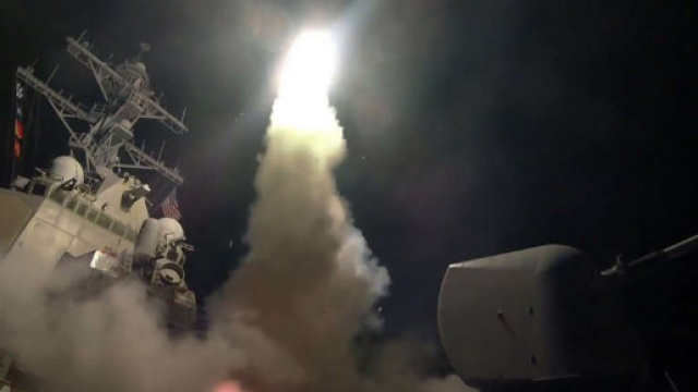 La 'rappresaglia' in Siria tra bombe e fake news