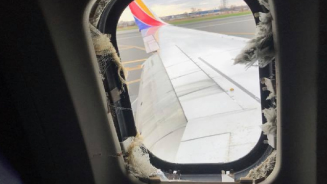 Usa, aereo motore esploso su volo New York-Dallas: inferno a bordo