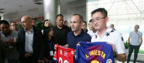 &iexcl;El club chino que ha elegido a Iniesta para salir del Barcelona!