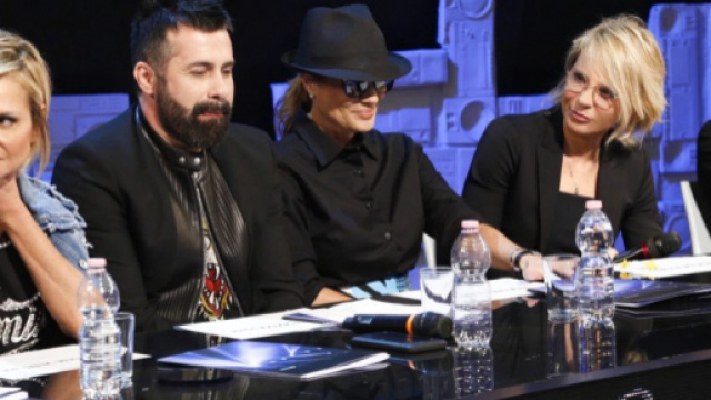 Amici 17 non convince proprio nessuno, chiusura in vista?