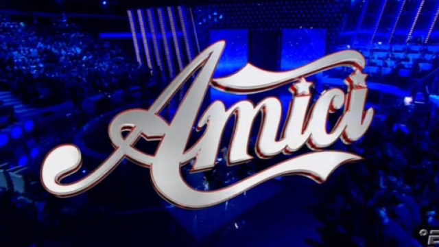 Lutto ad Amici, il ricordo degli ex allievi