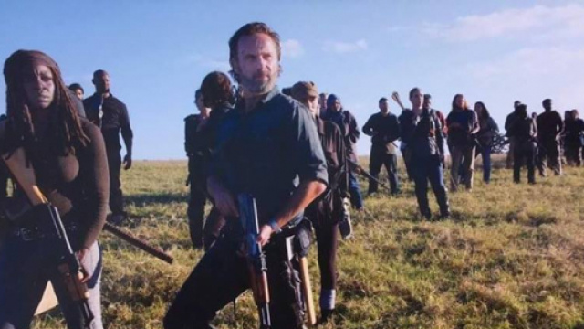 The Walking Dead : une bataille finale qui devrait &ecirc;tre '&eacute;pique' !