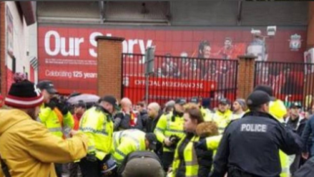 Liverpool-Roma: aggredito da ultr&agrave; giallorossi un tifoso dei Reds ... - corriere.it