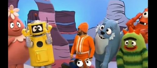 Happiness can come from anywhere. - [Ryan Kenney / YouTube screencap]