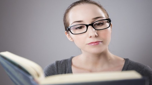 Concorsi per differenti ruoli professionali.