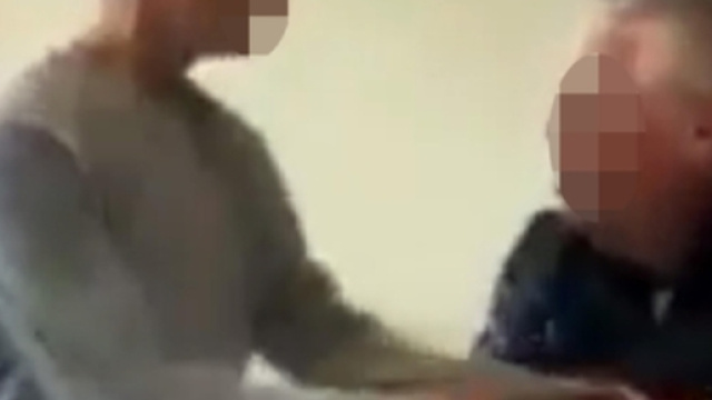 In alto, video del bullismo nei confronti del professore