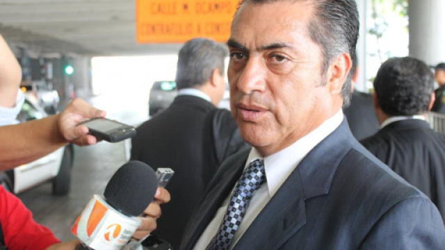 Calderon propone una soluzione alquanto drastica per risolvere il problema della corruzione in Messico