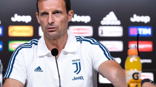 Il mister Massimiliano Allegri durante la conferenza