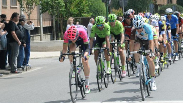 L'abbraccio di Vercelli al Giro d'Italia sognando una tappa - La ... - lastampa.it