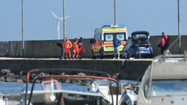 Polizia,Vigili del Fuoco e 118 sul luogo della tragedia.