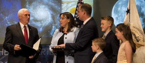 Swearing in of Bridenstine/Credits: NASA/Joel Kowsky/Public Domain