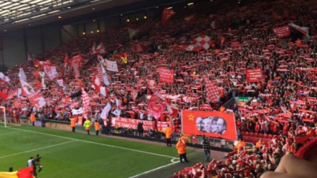 Anfield Road: la celebre Kop del Liverpool attende la Roma