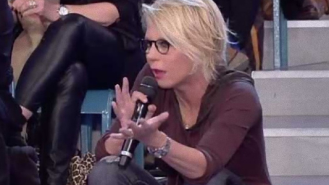 Anticipazioni Uomini e Donne: Maria De Filippi perde le staffe.